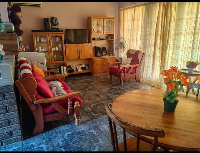2 BEDROOM PROPERTY TO RENT IN BLUFF
